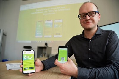Digitaler Impfnachweis: App macht's im Vogtlandkreis möglich - Matthes Nagel, Geschäftsführer der Firma Simba n3.