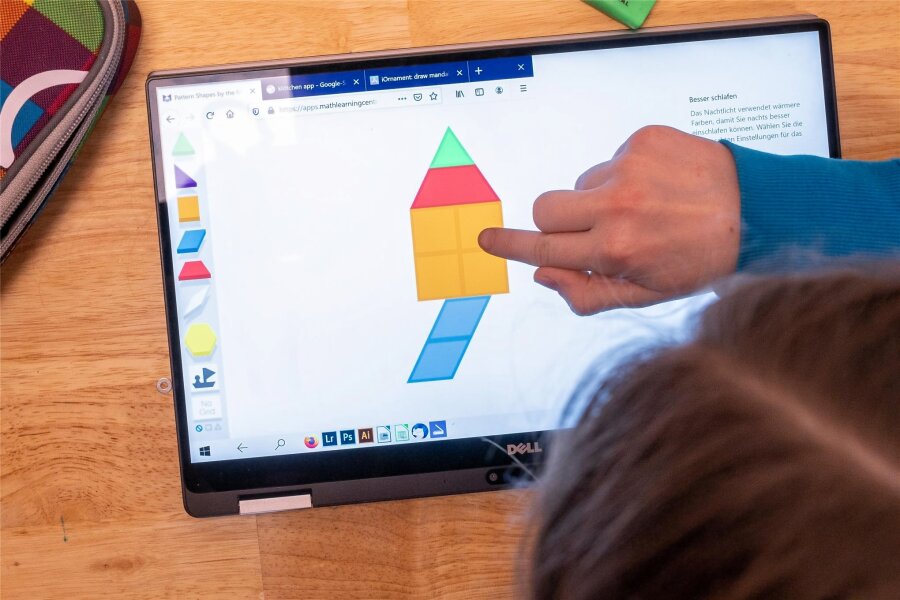 Digitalpakt Schule in Flöha: Jetzt startet der Netzwerkausbau - Damit digitale Möglichkeiten im Unterricht genutzt werden können, müssen zuerst die Netzwerke ausgebaut werden.