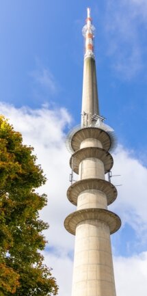 Digitalradio: Es funkt noch nicht richtig - Der Funkturm Geyer ist der einzige im Kreis, über den DAB-plus-Signale verbreitet werden. 