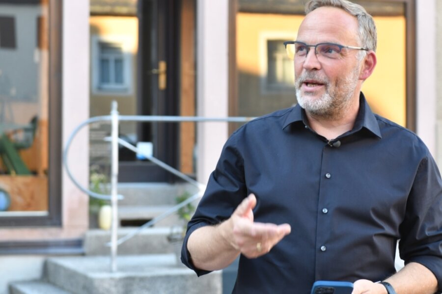 Dirk Neubauer ist neuer Landrat Mittelsachsen. "Mir ist klar, was das bedeutet. Es wird viel Arbeit werden und ich habe viel Respekt davor", sagte der Noch-Bürgermeister von Augustusburg. 