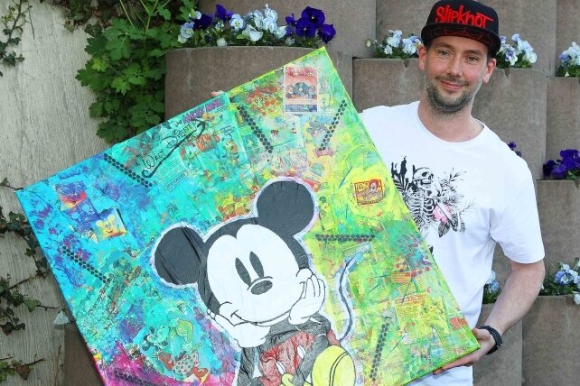 Disney-Kunst von der Kaffeetasse - Nico Blasche aus Meerane zeigt an einem Ort seiner Jugend eine Collage mit Anleihen aus der Pop-Art. 