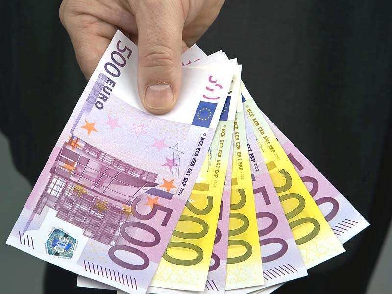 Dispozinsen: Günstiger leihen - Schon bei kleinen Kreditsummen können Hunderte von Euro gespart werden