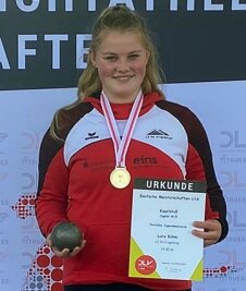 DM-Titel versüßt Saisonende - Gewann bei der U-16-DM Gold mit der Kugel: Lara Böhm. 
