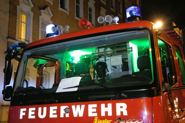 Döbeln: Garagenbrand - Eigentümerin verletzt - 
