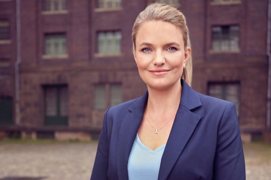 Doku über Jugendgewalt: ZDF-Journalistin interviewt Plauens Oberbürgermeister Zenner - ZDF-Journalistin Sarah Tacke.