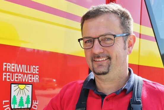 Doppelt Grund zum Feiern: Feuerwehr Lichtenwalde feiert bis zum Sonntag - Knut Berger