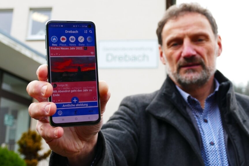 Drebachs Bürgermeister Jens Haustein sieht in der Dorffunk-App einen idealen Weg, die Bevölkerung mit Informationen der Gemeinde zu versorgen. Er würde die Technik künftig gern noch intensiver nutzen. 