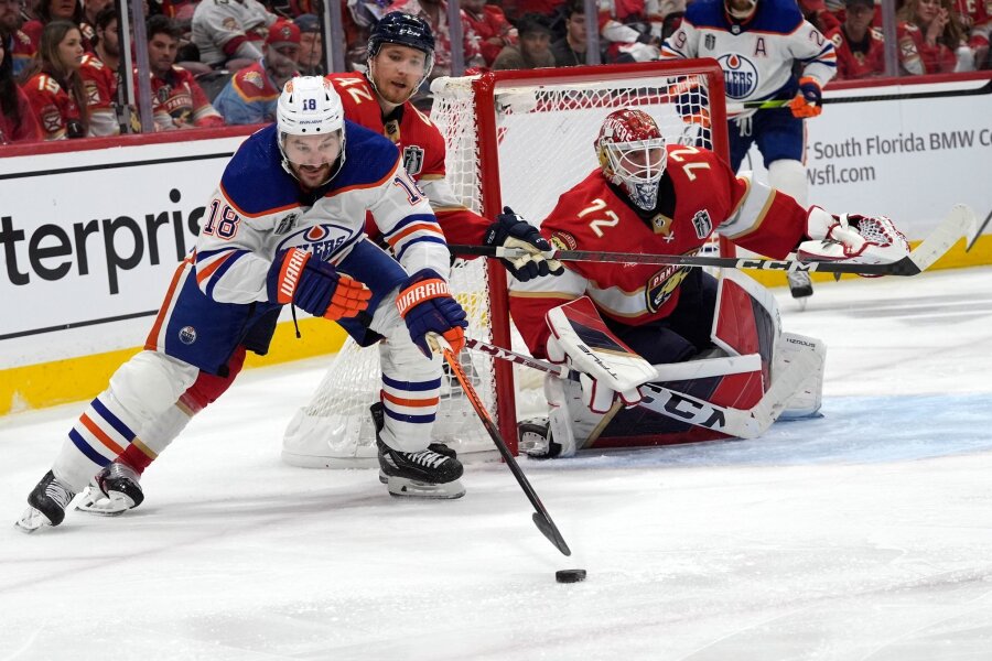 Draisaitl verliert mit Edmonton Auftakt der NHL-Finals - Die Edmonton Oilers unterlagen bei den Florida Panthers mit 0:3.