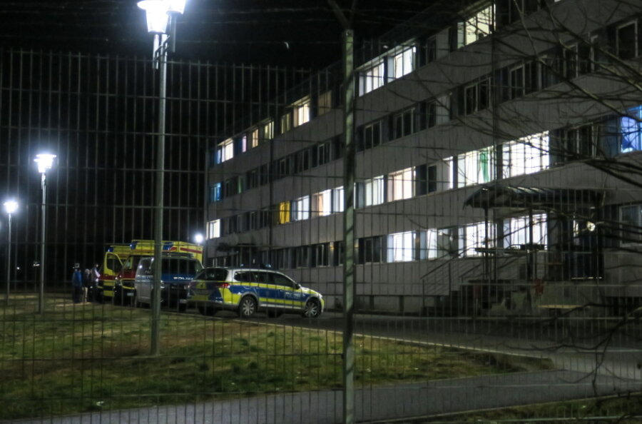 Am Freitagabend rückte die Polizei zum Asylbewerberheim in Schneeberg aus.