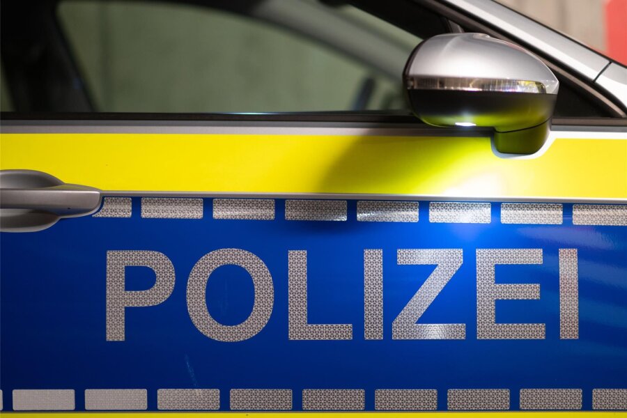 Drei Männer bei Streit in Plauen verletzt - Die Polizei stellte am Samstagabend in Plauen zwei Tatverdächtige nach einem Streit mit Körperverletzung.