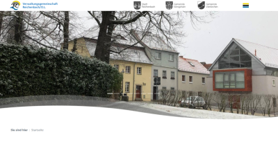 Die Stadt Reichenbach in der Oberlausitz und die Gemeinden Königshain und Vierkirchen, zeigen, wie eine gemeinsame Startseite aussehen könnte. Die Bilder wechseln zwischen Ansichten der drei Orte. Beim Klick aufs Wappen erreicht man die jeweilige Gemeinde-Homepage.