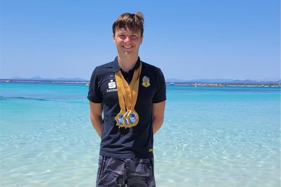 Drei Siege auf Mallorca: Schwimmer des SV Zwickau 04 kommt in EM-Form - Hatte als Dreifach-Sieger auf Mallorca gut lachen: Schwimmer Jeremy Kunz vom SV Zwickau 04.