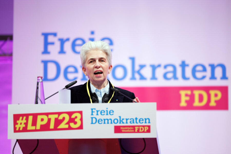Dresdner CDU-Fraktionschef nennt Bundespolitikerin Strack-Zimmermann "elende Kriegstreiberin" - 