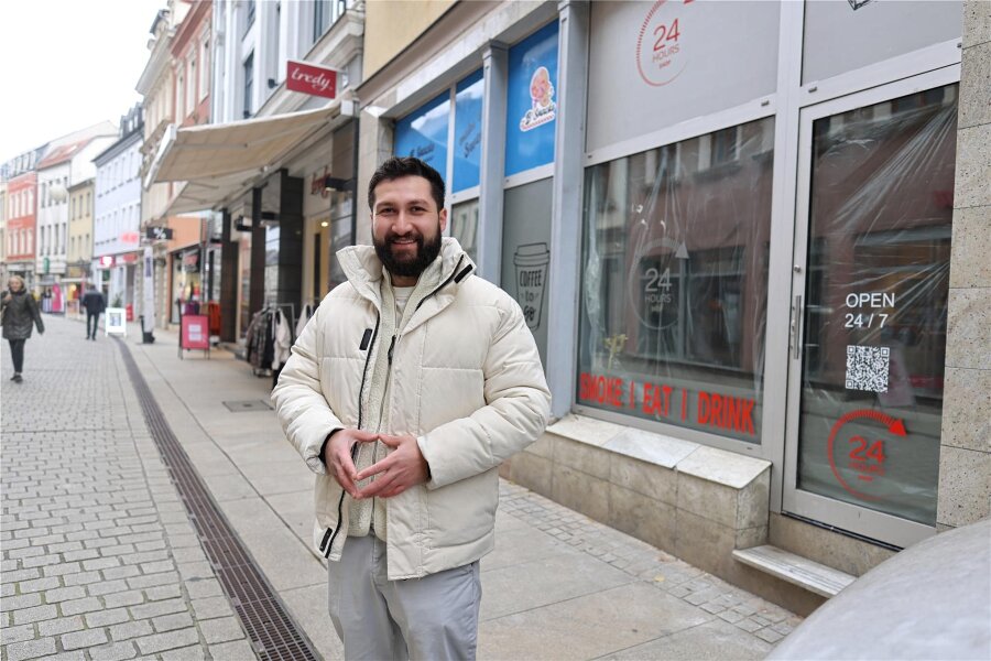 Dritter 24-Stunden-Shop für Zwickau eröffnet bald neben neuem Süßwarenladen - Yusuf Boral wird sich um die Filiale des Automatenshops an der Inneren Plauenschen Straße kümmern. Den Shop an der Bosestraße leitet sein Bruder Yunus Boral.