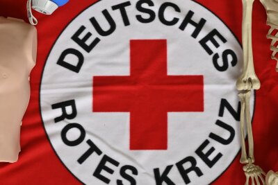 DRK warnt: Falsche Helfer in Werdau und Crimmitschau unterwegs - Der DRK-Kreisverband warnt vor falschen Spendenwerbern.