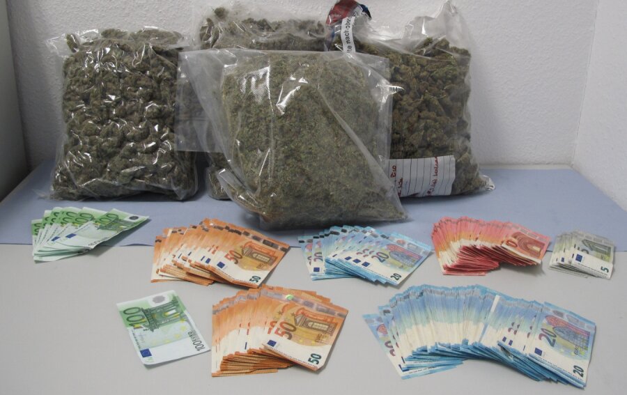 Drogenrazzien: Polizei stellt über 5 Kilogramm Marihuana sicher - 