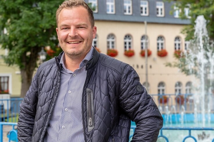 Duell ums höchste Amt am Fichtelberg - Erik Schulze wurde 1978 in Erlabrunn geboren. Mit seiner Frau Cindy Beer hat er zwei Töchter.