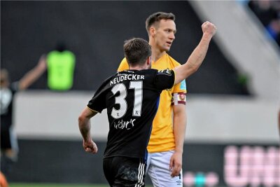 Dynamo Dresden: Dämpfer im Aufstiegsrennen - Jubel bei Saarbrücken, Frust bei Dresden. 