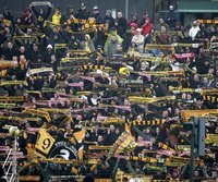 Dynamo-Fans für mehr Sicherheit zur Kasse gebeten - Einige Anhänger von Dynamo Dresden fielen zuletzt negativ auf