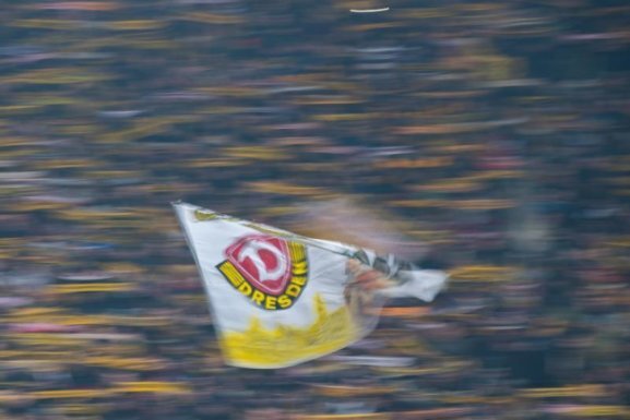 Dynamo gewinnt packendes Sachsenderby gegen Aue mit 2:1 - 