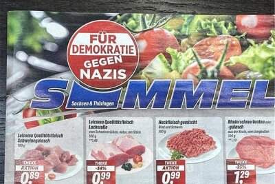 Edeka-Betreiber Peter Simmel: Großer Wirbel um seine Anti-Nazi-Flyer - Inzwischen hat Peter Simmel dieses Werbeprospekt mit dem Aufdruck „Für Demokratie – Gegen Nazis“ wieder einkassiert.
