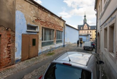 Ehemalige Brauerei von Penig: Füllerei wird abgerissen - Das alte Brauereigelände (links im Bild).