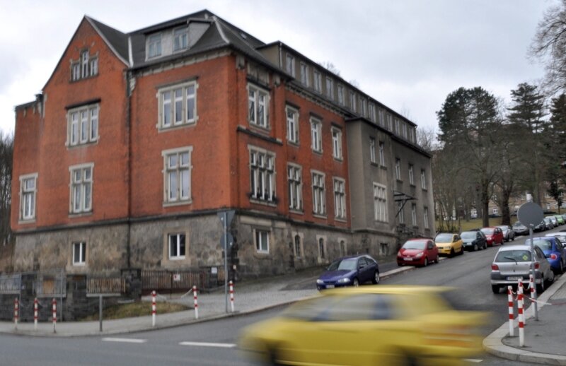 ehemaliges Gesundheitsamt an der Auerbacher Schulstraße