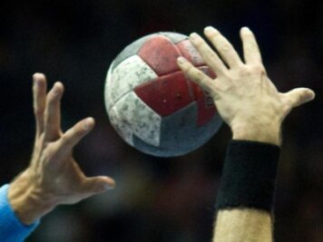 EHV Aue holt im Ostduell einen Zähler - Handball-Zweitligist EHV Aue hat nach drei Niederlagen in Folge wieder ein Erfolgserlebnis verbucht.