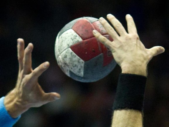 Der EHV Aue hat sich mit einen Remis aus der 2. Handball- Bundesliga verabschiedet.
