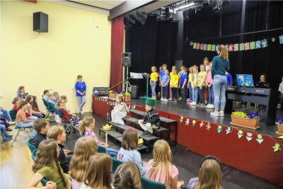 Eibenstocker Grundschüler gestalten Frühlingskonzert - Das Frühlingskonzert der Grundschule Eibenstock fand im Kulturzentrum der Stadt statt. 