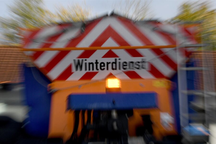 Eichigter Firma fährt künftig Winterdienst in Oelsnitz - In Oelsnitz wurde eine neue Winterdienstfirma engagiert.