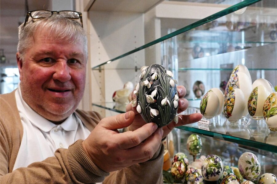 Eier im Gelenauer Depot Pohl-Ströher lassen Blütenträume wahr werden - Dieses Ei, das auch den Flyer der Gelenauer Osterschau ziert, gehört zu den Lieblingsexemplaren von Helmut Meister.