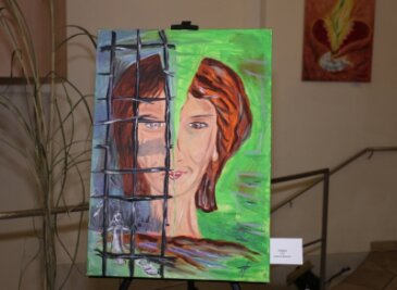Ein Abbild der inneren Zerrissenheit - Das Bild "Trauma" und weitere Gemälde von Kathrin Böttche sind momentan in Planitz ausgestellt. 