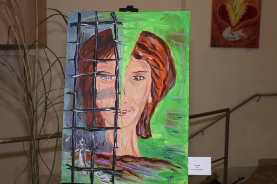 Ein Abbild der inneren Zerrissenheit - Das Bild "Trauma" und weitere Gemälde von Kathrin Böttche sind momentan in Planitz ausgestellt. 