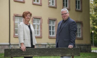Ein Bund fürs Berufsleben - Jana Rickhoff und Dirk Müller leiten die IB Mitte, eine Tochtergesellschaft des Internationalen Bundes, in Chemnitz. Die Gesellschaft ist seit 1991 in der Stadt vertreten und unterhält zahlreiche Einrichtungen auf dem Gelände an der Flemmingstraße. 