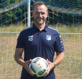 Ein CFC'ler folgt dem Nächsten - Karsten Oswald freut sich auf die Aufgabe beim VfB Empor Glauchau. Am 5.Juli ist Trainingsauftakt. Zuletzt war der 46-Jährige bei Stahl Riesa tätig und fuhr gegen den VfB Empor einen Sieg ein. 