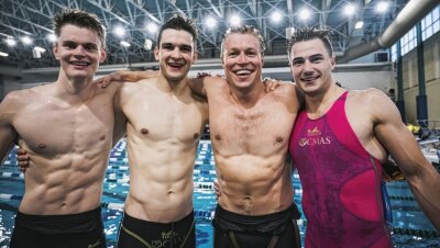 Ein Comeback ist ausgeschlossen - Für Malte Striegler (Zweiter von rechts) war der Sieg bei den World Games in der Flossenschwimmstaffel mit Justus Mörstedt (von links), Robert Golenia und Max Poschart krönender Karriereabschluss. 