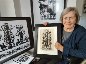 Ein Leben für die Schattenkunst: Die Schwarzenberger Scherenschnitt-Künstlerin Gudrun Beier - Gudrun Beier beherrscht die hohe Kunst des Scherenschnitts. Im Alter von acht Jahren fertigte sie ihre erste Arbeit. 