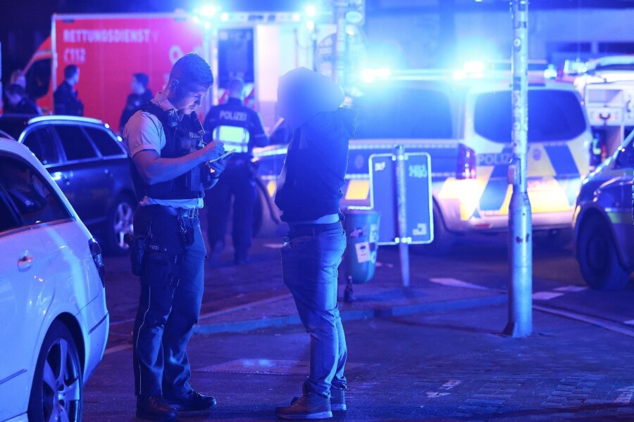 Ein Toter bei Schüssen in Düsseldorf - Die Polizei hat in Abstimmung mit der Staatsanwaltschaft die Ermittlungen aufgenommen.