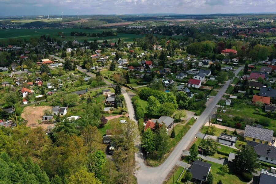 Ein Treff für "Kleinstadt" am Stiefelknecht - Die Werdauer Waldsiedlung aus der Luft gesehen. Das Gebiet im Westen der Stadt umfasst 330 Grundstücke. 