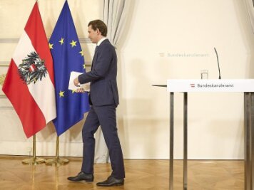 Ein wahrer Bärendienst - Sebastian Kurz hat am Samstagabend seinen Rücktritt als Bundeskanzler erklärt, bleibt jedoch in wichtigen politischen Ämtern.