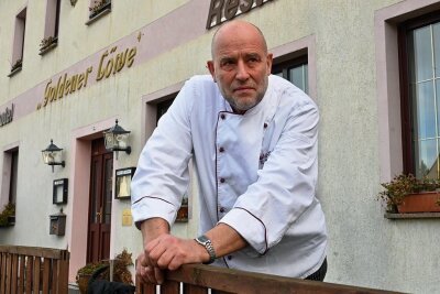 Ein Wirt aus Burgstädt in unwirtlichen Zeiten - Führt seit 27 Jahren das Landhotel "Goldener Löwe" in Burgstädt unweit von Chemnitz: Ullrich Schleußner. 