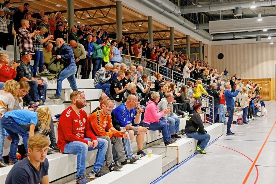 Ein Wunsch im letzten Heimspiel: HC hofft auf mehr als 300 Fans - Der HC Glauchau/Meerane spielt am Samstag wieder vor den eigenen Fans.