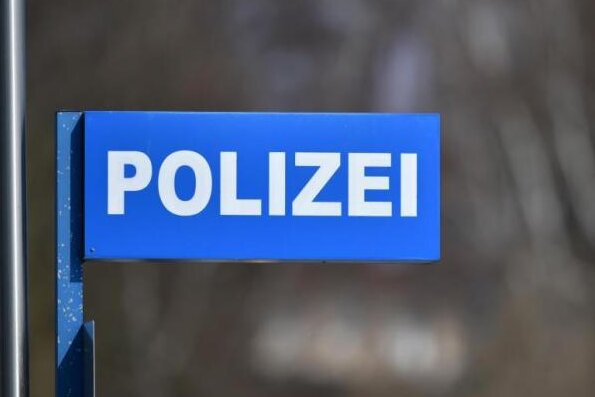 Einbrecher machen Beute in Plauener Familienhaus - Ein Einfamilienhaus an der Chrieschwitzer Straße in Plauen ist zum Ziel von Einbrechern geworden.