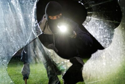 Einbruch in Gartenkneipe „Haisla“ in Klingenthal: Auf was es die Langfinger abgesehen haben - Das Foto dient nur der Illustration. Die Polizei bittet um Hinweise zu möglichen Tätern.