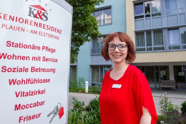 "Eine Impfpflicht sehe ich sehr kritisch" - Annika Schaub ist seit 2018 Leiterin der K&S-Seniorenresidenz "Am Elsterpark" in Plauen. Die Diplom-Kauffrau, Jahrgang 1979, und verantwortlich für 157 Bewohner, 140 Mitarbeiter und 18 Lehrlinge. 