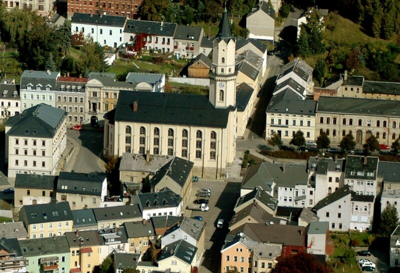 Luftbild vom Stadtzentrum von Markneukirchen