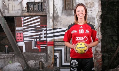 Eine treue Seele mit Handball im Blut - Das Lächeln gehört zu Claudia Stein wie der Handball. "Spaß hatte ich immer", sagt sie über ihre Zeit in Zwickau.