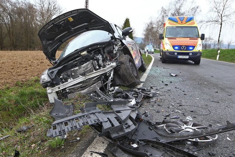Eine Verletzte bei Unfall nahe Lobsdorf - 