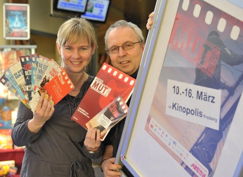 Mitarbeiter beim Filmfestival des Kinopolis